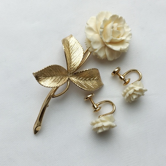 Vintage Jewelry - Vintage 12K GF Carved Rose Brooch And Earrings